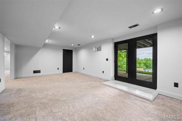 5339 Autumnwinds Drive, Oakville, MO 63129