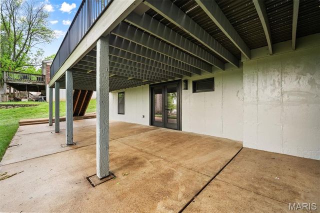5339 Autumnwinds Drive, Oakville, MO 63129
