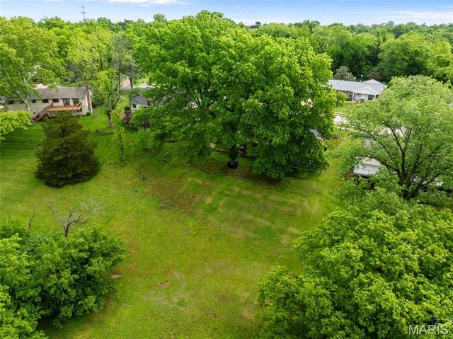 5339 Autumnwinds Drive, Oakville, MO 63129