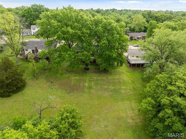 5339 Autumnwinds Drive, Oakville, MO 63129