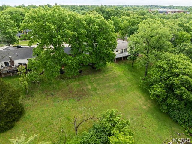 5339 Autumnwinds Drive, Oakville, MO 63129