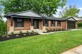 5339 Autumnwinds Drive, Oakville, MO 63129