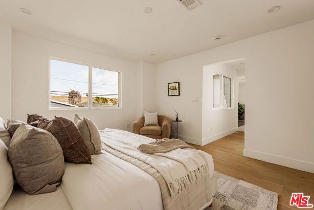 4628 Berryman, Los Angeles, CA 90230