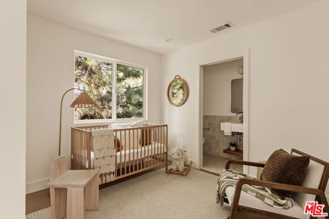 4628 Berryman, Los Angeles, CA 90230