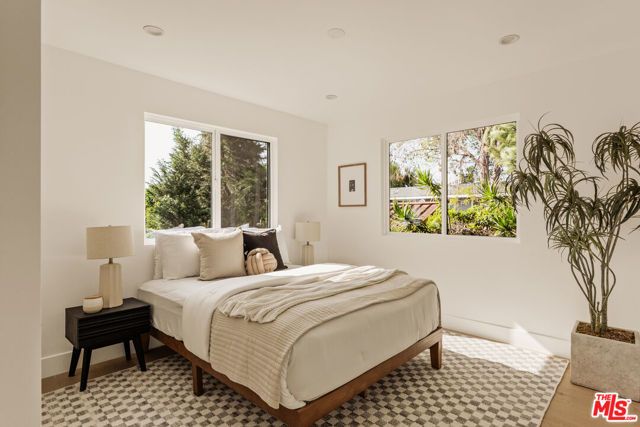 4628 Berryman, Los Angeles, CA 90230