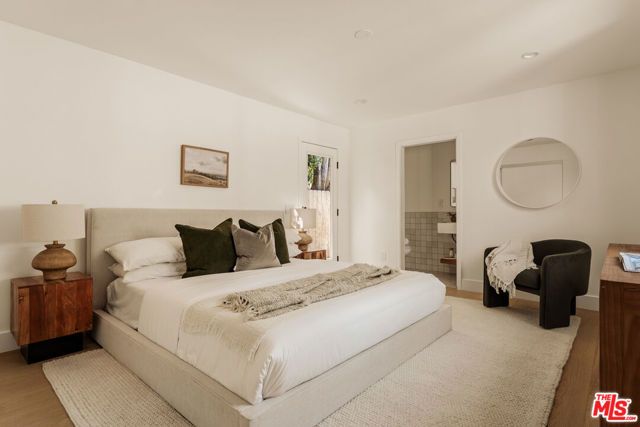 4628 Berryman, Los Angeles, CA 90230