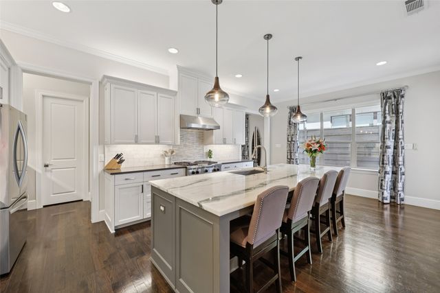 5610 Longview Street, Dallas, TX 75206