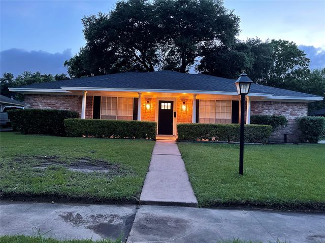 10606 Hoyte Drive, Houston, TX 77031