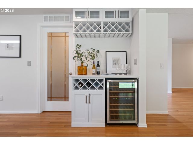 8450 Sw 89TH Ave, Portland, OR 97223