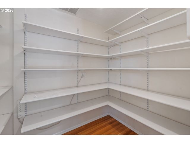 8450 Sw 89TH Ave, Portland, OR 97223