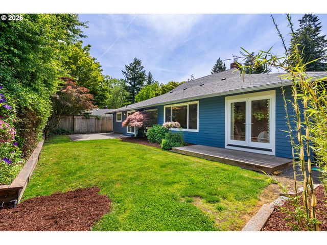 8450 Sw 89TH Ave, Portland, OR 97223