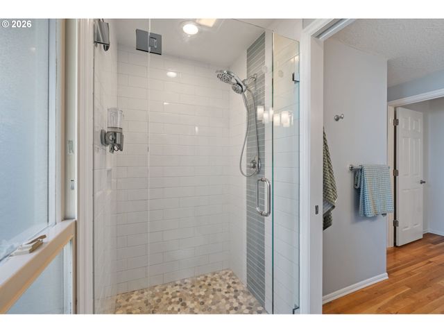 8450 Sw 89TH Ave, Portland, OR 97223