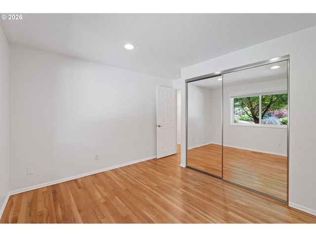 8450 Sw 89TH Ave, Portland, OR 97223