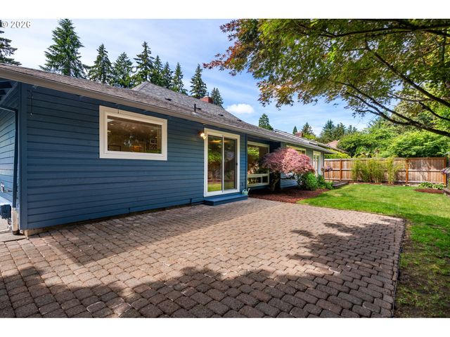 8450 Sw 89TH Ave, Portland, OR 97223