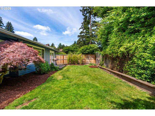 8450 Sw 89TH Ave, Portland, OR 97223
