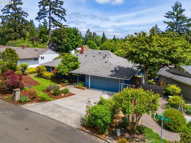 8450 Sw 89TH Ave, Portland, OR 97223