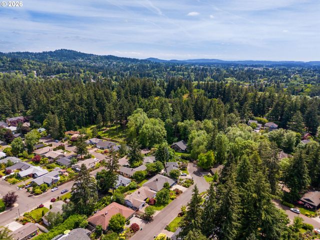 8450 Sw 89TH Ave, Portland, OR 97223