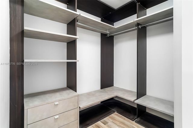 801 S Miami Ave 3704, Miami, FL 33130