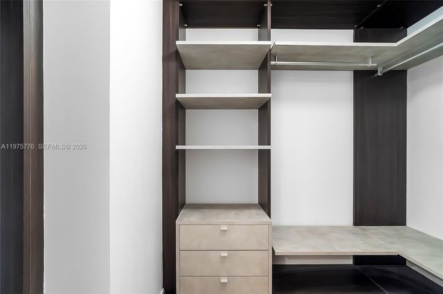 801 S Miami Ave 3704, Miami, FL 33130