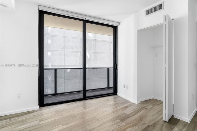 801 S Miami Ave 3704, Miami, FL 33130