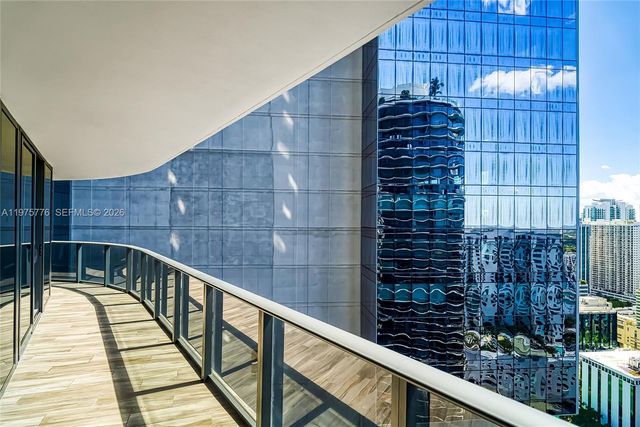 801 S Miami Ave 3704, Miami, FL 33130