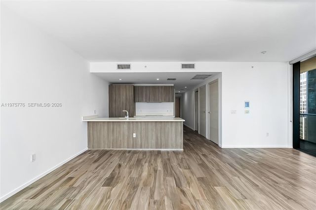 801 S Miami Ave 3704, Miami, FL 33130