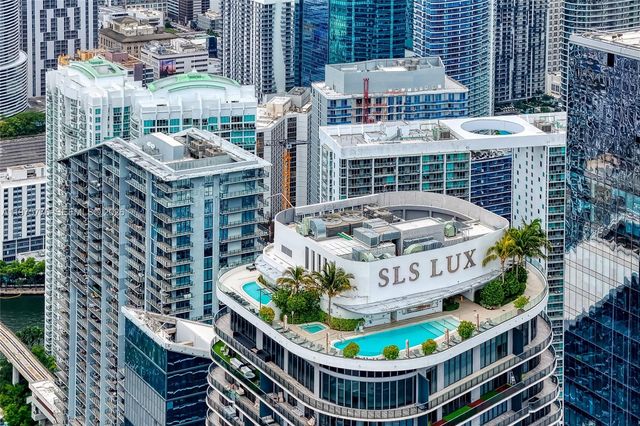 801 S Miami Ave 3704, Miami, FL 33130