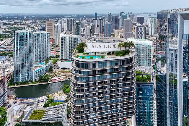 801 S Miami Ave 3704, Miami, FL 33130