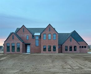 8218 E 110th Street North, Owasso, OK 74055