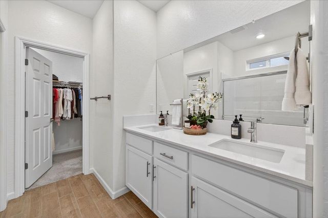 1794 N Carriage Avenue, Fresno, CA 93727