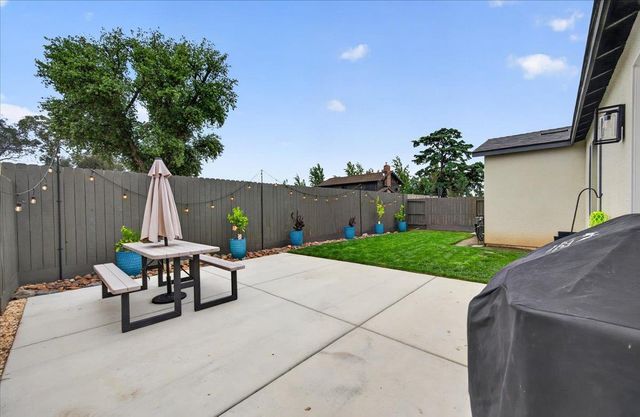 1794 N Carriage Avenue, Fresno, CA 93727