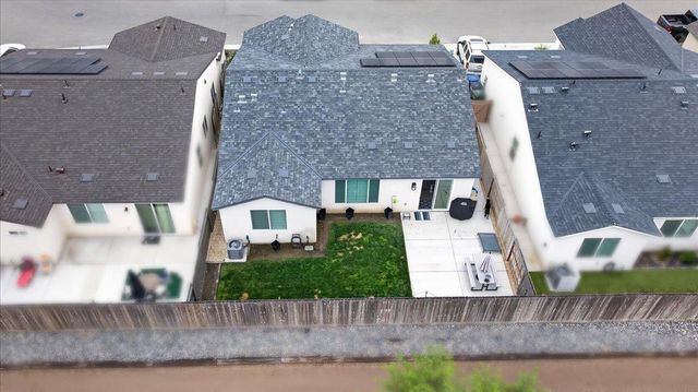 1794 N Carriage Avenue, Fresno, CA 93727