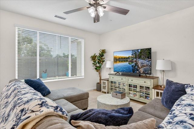 1794 N Carriage Avenue, Fresno, CA 93727