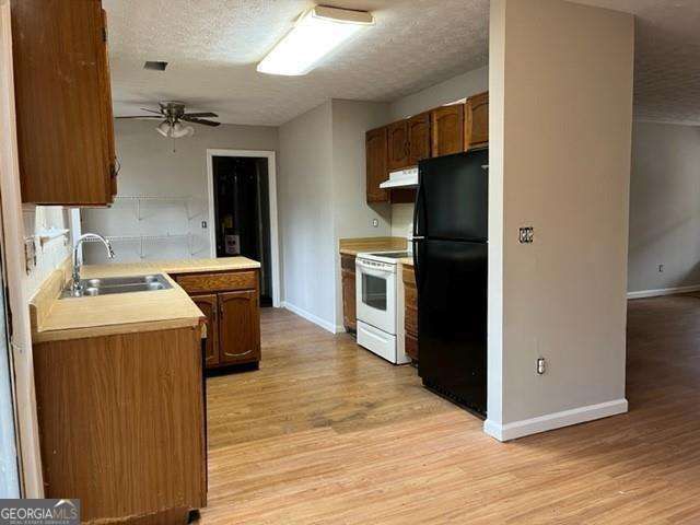 818 Greenhedge Drive, Stone Mountain, GA 30088
