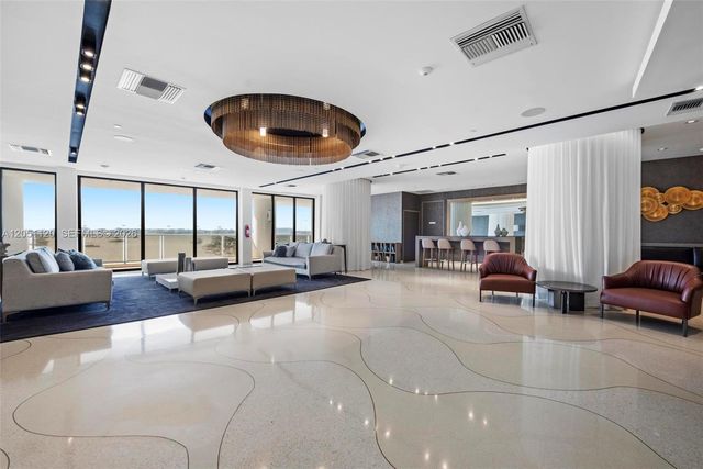 9 Island Ave 610, Miami Beach, FL 33139