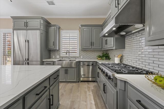 2601 Sir Gawain Lane, Lewisville, TX 75056