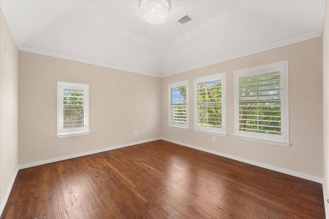 2601 Sir Gawain Lane, Lewisville, TX 75056