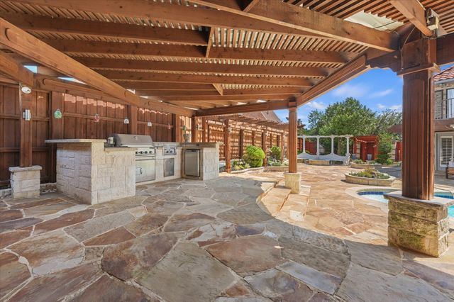 2601 Sir Gawain Lane, Lewisville, TX 75056