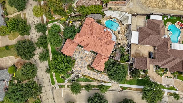 2601 Sir Gawain Lane, Lewisville, TX 75056