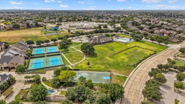 2601 Sir Gawain Lane, Lewisville, TX 75056