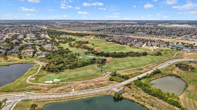 2601 Sir Gawain Lane, Lewisville, TX 75056