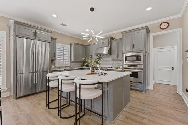 2601 Sir Gawain Lane, Lewisville, TX 75056