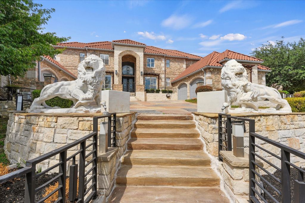 2601 Sir Gawain Lane, Lewisville, TX 75056 — photo 2