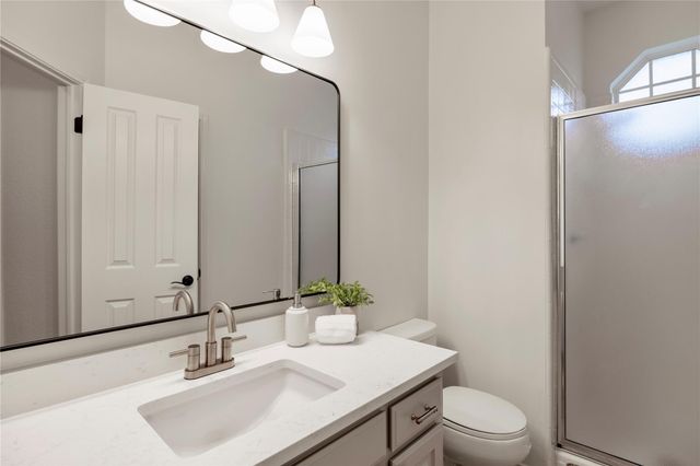 7208 Gentle Oak DR, Austin, TX 78749