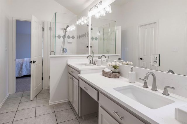 7208 Gentle Oak DR, Austin, TX 78749