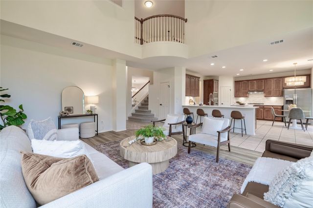 7208 Gentle Oak DR, Austin, TX 78749