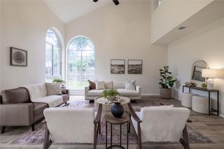 7208 Gentle Oak DR, Austin, TX 78749