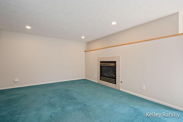 7500 Cloudberry Lane NE, Belmont, MI 49306