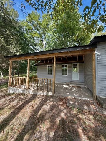 427 E Main Street, Burr Oak, MI 49030