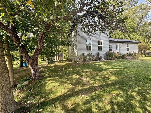 427 E Main Street, Burr Oak, MI 49030